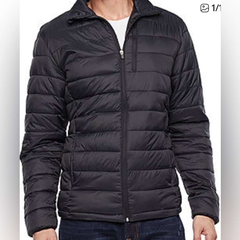 St. John's Bay Men's Black Puffer Jacket Size S